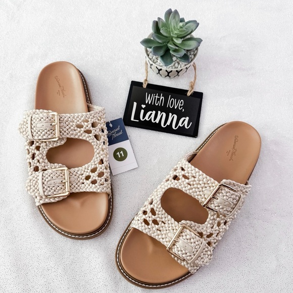 Universal Thread Shoes - UNIVERSAL THREAD Off White Kylie Buckle Sandals